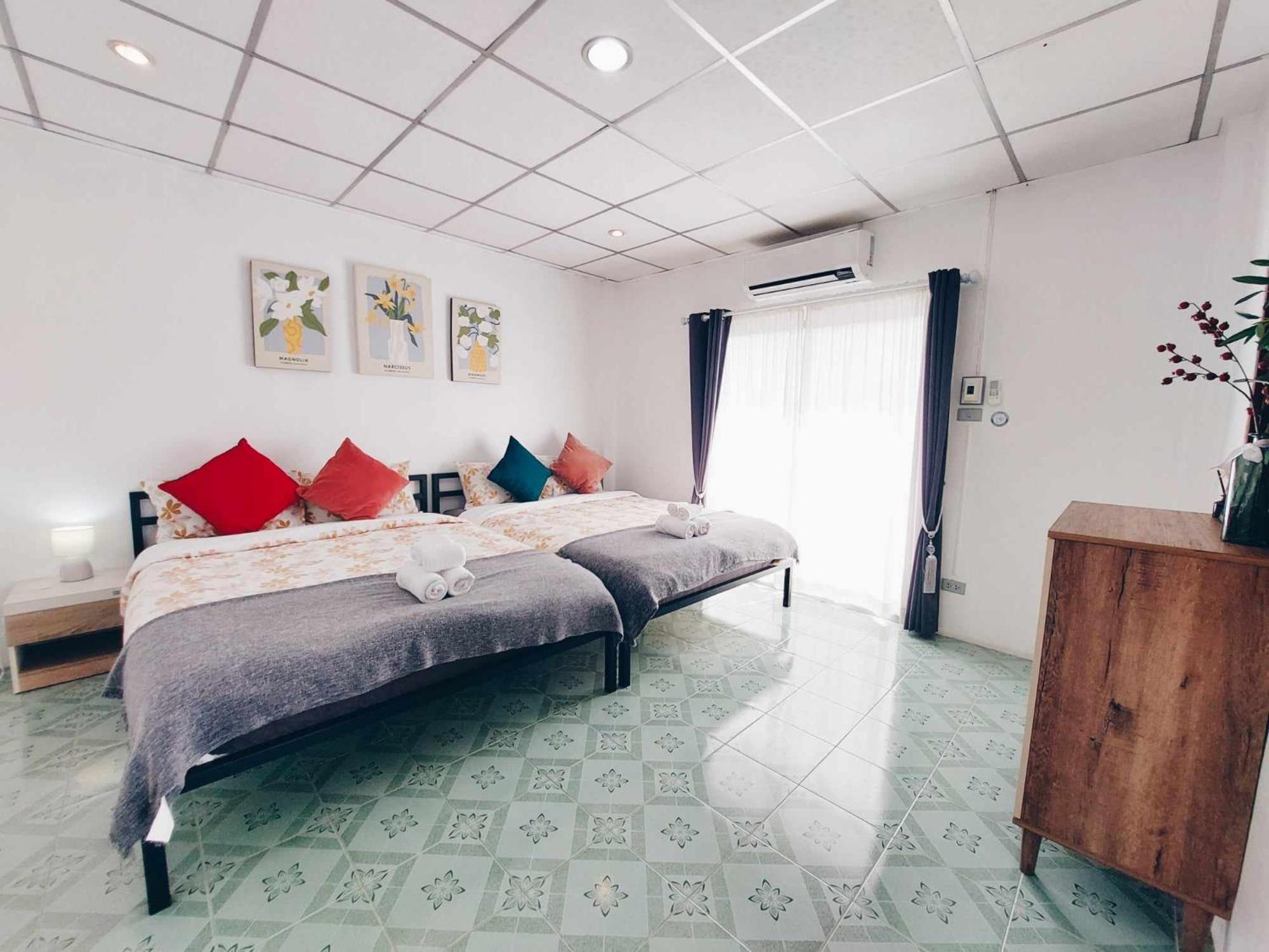 Hello Sunshine Hostel Phra Nakhon Si Ayutthaya Buitenkant foto